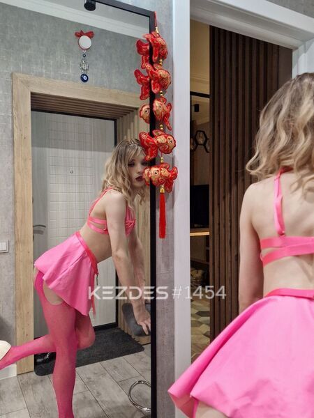 Anastasia Steele New Astana фото — 1